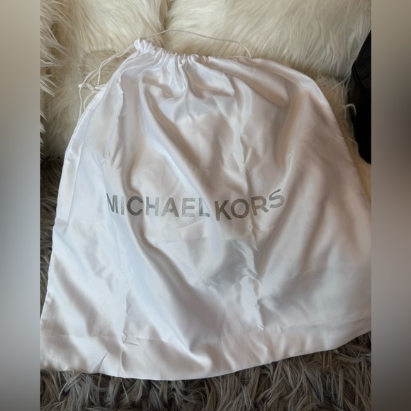 Michael Kors Black Leather Bucket Bag - Picture 6 of 16